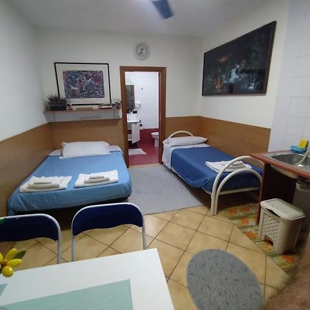 Monolocale Bed & Breakfast Naples Luaran gambar