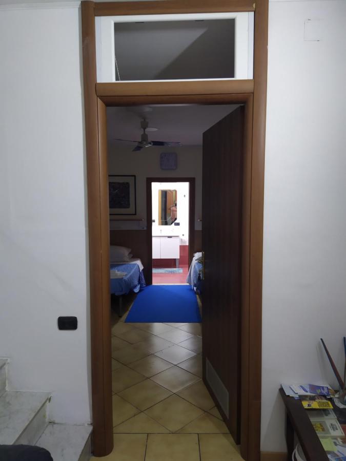 Monolocale Bed & Breakfast Naples Luaran gambar